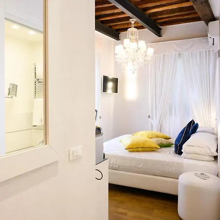 Domus Spagna Frattina Rome Room photo
