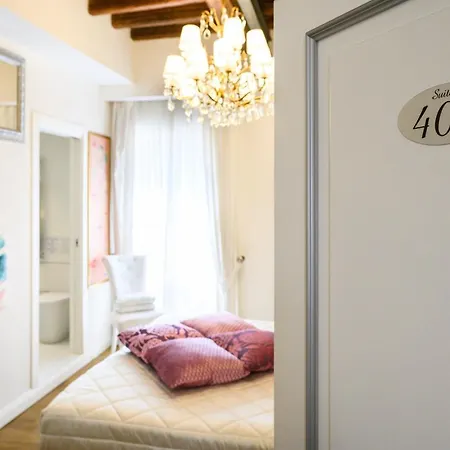 Domus Spagna Frattina Rome Room photo