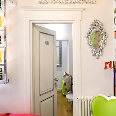Domus Spagna Frattina Rome Room photo